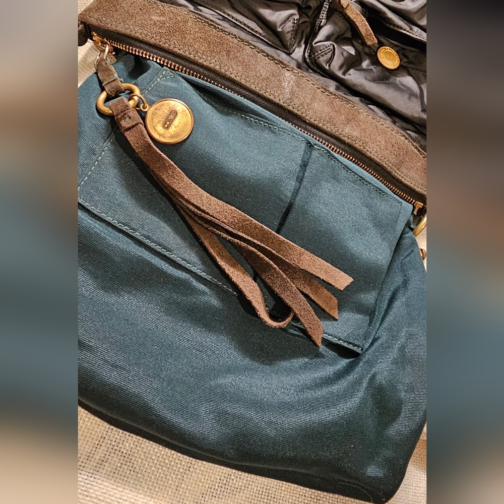Coach Black Nylon & Suede Crossbody Style CO6J-10098 EUC - Picture 9 of 16